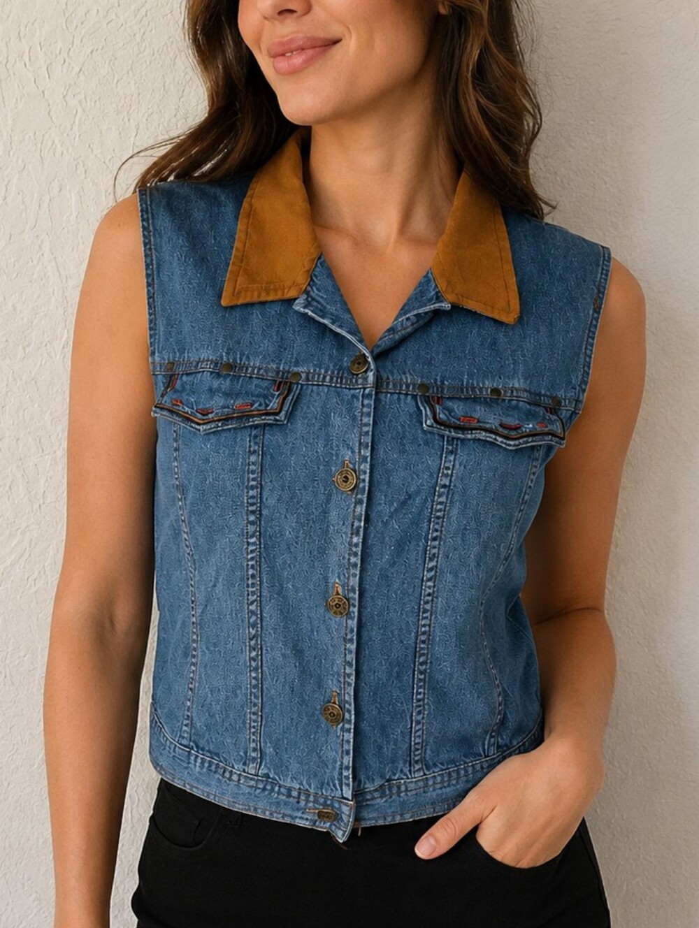 Vtg CAPACITY 1980s Sleeveless Studded Embroidered  Denim Button-Up Western Vest